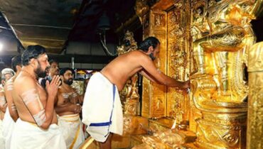 ശബരിമല സ്വര്‍ണക്കൊള്ള; എസ്‌ഐടിക്ക് ഒരു മാസം കൂടി സമയം അനുവദിച്ച് ഹൈക്കോടതി