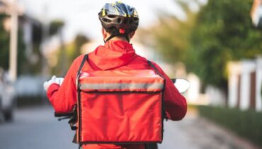 നാടുകടത്താൻ യുകെയും; ഡെലിവറി ജോലിക്കാരായ ഇന്ത്യക്കാർ അടക്കം 171 പേർ പിടിയിൽ