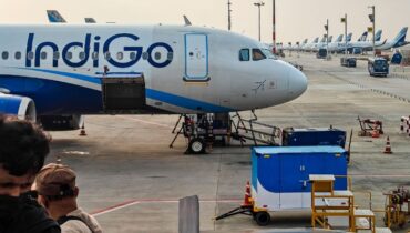 വിമാന യാത്രയിലുണ്ടായ പ്രതിസന്ധി; ഇൻഡിഗോയുടെ കുത്തക ഒഴിവാക്കുന്നു, 10 ശതമാനം സർവീസുകൾ മറ്റ് എയർലൈൻസുകൾക്ക് കൈമാറും