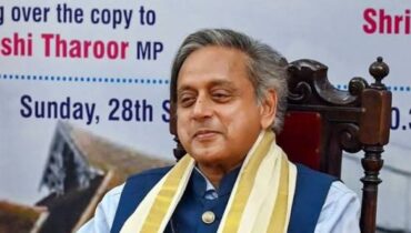 എച്ച്ആര്‍ഡിഎസ് ഇന്ത്യയുടെ പ്രഥമ സവര്‍ക്കര്‍ പുരസ്‌കാരം ശശി തരൂര്‍ എംപിക്ക്; അതൃപ്തിയിൽ കോൺഗ്രസ്