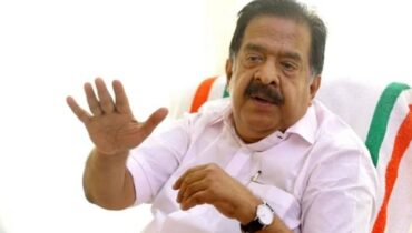 ശബരിമല സ്വർണക്കൊള്ള: രാജ്യാന്തര ബന്ധമുണ്ടെന്ന വിവരം എസ്‌ഐടിക്ക് കൈമാറി രമേശ് ചെന്നിത്തല, മൊഴി നൽകി