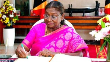 മഹാത്മാഗാന്ധി തൊഴിലുറപ്പ് പദ്ധതി ഇനിയില്ല, വിബി–ജി റാം ജി ബില്ലിൽ ഒപ്പുവെച്ച് രാഷ്ട്രപതി