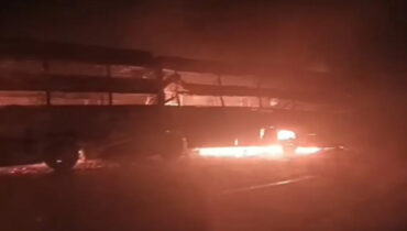 കനത്ത മൂടൽ മഞ്ഞിൽ കാഴ്ചാപരിധി കുറഞ്ഞു, ഡൽഹി – ആഗ്ര എക്സ്പ്രസ് വേയിൽ 10 വാഹനങ്ങൾ കൂട്ടിയിടിച്ച് തീ പിടിച്ചു; നാല് മരണം