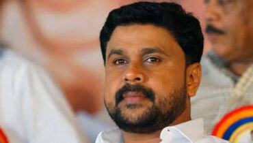 നടിയെ ആക്രമിച്ച കേസിലെ കോടതി വിധിക്ക് പിന്നാലെ വിവാദങ്ങള് നടക്കുന്നതിനിടെ ക്ഷേത്ര പരിപാടിയില് നിന്ന് പിന്മാറി ദിലീപ്