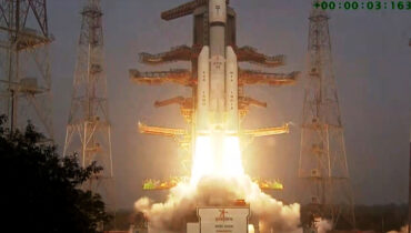 അമേരിക്കയുടെ ഉപഗ്രഹവുമായി ഇന്ത്യയുടെ ‘ബാഹുബലി’ കുതിച്ചുയർന്നു; വിക്ഷേപണം വിജയകരം, ഇന്ത്യ വിക്ഷേപിച്ച ഏറ്റവും ഭാരം കൂടിയ വാണിജ്യ ഉപഗ്രഹമായി ‘ബ്ലൂബേർഡ്-6’