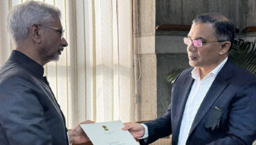 ഖാലിദ സിയയുടെ സംസ്‌കാര ചടങ്ങുകളിൽ പങ്കെടുത്ത് ജയ്ശങ്കർ; പ്രധാനമന്ത്രി നരേന്ദ്ര മോദിയുടെ അനുശോചന കത്ത് മകൻ താരിഖ് റഹ്മാന് കൈമാറി