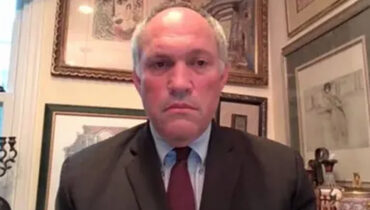 ” അസിം മുനീർ യുഎസിൽ വന്നാൽ ആദരിക്കുന്നതിനു പകരം അറസ്റ്റു ചെയ്യുകയാണ് വേണ്ടത്, ഇന്ത്യയേയും റഷ്യയേയും അടുക്കാൻ സഹായിച്ച ട്രംപിന് നൊബേൽ കൊടുക്കണം ”