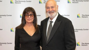 സംവിധായകൻ റോബ് റെയ്‌നറും ഭാര്യ മിഷേൽ സിംഗറും ലോസ് ഏഞ്ചൽസിലെ വീട്ടിൽ മരിച്ച നിലയിൽ ; മകൻ കൊലപ്പെടുത്തിയെന്ന് സംശയം