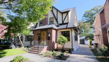 2.3 മില്യൺ ഡോളറുണ്ടോ, ന്യൂയോർക്കിലെ ക്വീൻസിലുള്ള ട്രംപിന്റെ ബാല്യകാല വീട് സ്വന്തമാക്കാം