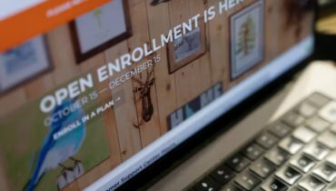 അമേരിക്കയിൽ ഇൻഷുറൻസ് പ്രതിസന്ധി: അഫോർഡബിൾ കെയർ ആക്ട് സബ്‌സിഡി അവസാനിച്ചു; പ്രീമിയം തുക കുതിച്ചുയരും