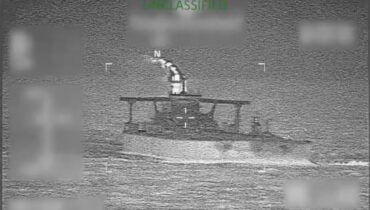 യുഎസിനെതിരെ കടുപ്പിച്ച് റഷ്യ, എണ്ണക്കപ്പൽ പിടിച്ചതിൽ കടുത്ത പ്രതിഷേധം; പൗരന്മാരെ ഉടനടി തിരിച്ചയക്കണമെന്ന് ആവശപ്പെട്ടു