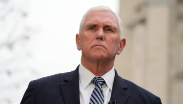 ഗ്രീൻലാൻഡ് വാങ്ങുന്നതിനെ പിന്തുണച്ച് മുൻ വൈസ് പ്രസിഡന്റ് മൈക്ക് പെൻസ്; പക്ഷേ ട്രംപിന്റെ രീതിയിൽ ആശങ്ക, കടുത്ത വിമർശനം