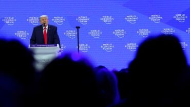 ഗ്രീൻലാൻഡ് അമേരിക്കൻ മണ്ണാണ്, വിട്ടുതന്നില്ലെങ്കിൽ..; ലോക നേതാക്കൾക്ക് മുന്നിൽ ഭീഷണിയുമായി ഡോണൾഡ് ട്രംപ്, യൂറോപ്പിന് കടുത്ത വിമർശനം