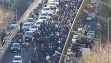 ഇറാനിൽ സാമ്പത്തിക പ്രതിസന്ധിക്കെതിരെ ജനരോഷം ആളിക്കത്തുന്നു; പ്രതിഷേധം അക്രമാസക്തം, മൂന്ന് മരണം