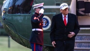 ഇറാന് കടുത്ത മുന്നറിയിപ്പുമായി ട്രംപ്; പ്രക്ഷോഭകരെ തൂക്കിക്കൊല്ലാനാണ് ഭാവമെങ്കിൽ നേരിടേണ്ടി വരിക ശക്തമായ നടപടി