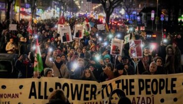 സംഘർഷഭരിതമായ ഇറാൻ; ഇന്ത്യൻ പൗരന്മാരെ ഒഴിപ്പിക്കാനുള്ള നടപടികൾക്ക് തുടക്കം, ആദ്യ പട്ടികയിലെ പേരുകാരുമായി ബന്ധപ്പെട്ട് ഇന്ത്യൻ എംബസി