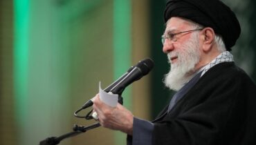 ട്രംപ് ക്രിമിനലെന്ന് ഇറാൻ പരമോന്നത നേതാവ് ആയത്തുള്ള അലി ഖമേനി ; ഇറാനിലെ പ്രശ്ന‌ങ്ങൾക്ക് പിന്നിൽ അമേരിക്കയും ഇസ്രയേലും