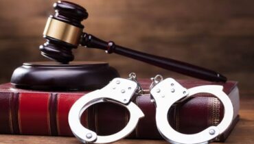 100 മില്യൺ ഡോളർ കവർച്ച: യുഎസ് ചരിത്രത്തിലെ ഏറ്റവും വലിയ ആഭരണ മോഷണക്കേസിലെ പ്രതി നാടുകടത്തിയതോടെ വിചാരണയിൽ നിന്ന് ഒഴിവായി