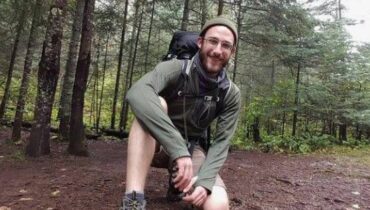 മിനിയാപൊളിസിൽ ഫെഡറൽ ഏജന്റിനാൽ കൊല്ലപ്പെട്ട ഐസിയു നഴ്‌സ് അലക്‌സ് പ്രെട്ടിയെ കുറിച്ച് കൂടുതൽ  വിവരങ്ങൾ പുറത്ത്