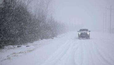 യുഎസിലെ കനത്ത മഞ്ഞുവീഴ്ചയും ശീതക്കാറ്റും; ഡാലസിൽ തിങ്കളാഴ്ച സ്‌കൂളുകൾക്ക് അവധി
