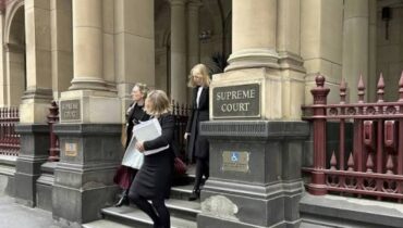 കൊലക്കേസിൽ എഐ സൃഷ്ടിച്ച വ്യാജ ഉദ്ധരണികളും കെട്ടിച്ചമച്ച വിധികളും; കോടതിയിൽ മാപ്പ് പറഞ്ഞ് അഭിഭാഷകൻ