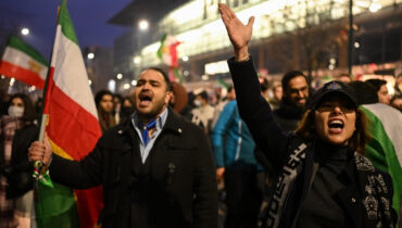 ഇറാൻ ഭരണകൂടം നടത്തിയ അടിച്ചമർത്തലിൽ 3,400-ലധികം പേർ കൊല്ലപ്പെട്ടെന്ന് റിപ്പോർട്ട്; ഞാൻ എല്ലാം നിരീക്ഷിക്കുന്നുവെന്ന് ട്രംപ്, എന്താകും അടുത്ത നീക്കം