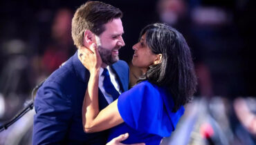 ” ഞാൻ ആദ്യമായി ഉണ്ടാക്കിയ ഭക്ഷണം വായിൽവയ്ക്കാൻ കൊള്ളില്ലായിരുന്നു, അത് കഴിച്ചിട്ടും ഉഷ എന്നെ വിട്ടുപോയില്ല, ഇപ്പോഴുണ്ടാക്കുന്നതിൽ മികച്ച വിഭവം ഷോകുപാൻ”- ജെഡി വാൻസ്