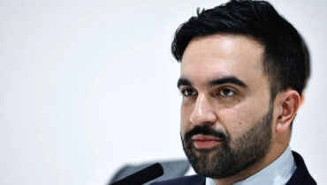 മിനിയാപൊളിസിലെ കുടിയേറ്റ വിരുദ്ധ നടപടികൾ ‘ഭയാനകം, ക്രൂരം, മനുഷ്യത്വരഹിതം’; പ്രതികരണവുമായി സൊഹ്റാൻ മംദാനി