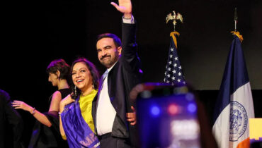 എപ്സ്റ്റീൻ ഫയലുകളിൽ സൊഹ്റാൻ മംദാനിയുടെ അമ്മ ചലച്ചിത്ര നിർമ്മാതാവ് മീരാ നായരുടെ പേരും