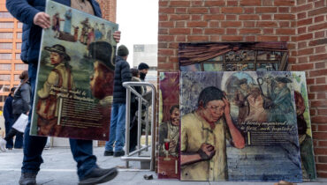 ട്രംപ് ചരിത്രത്തെ വെളുപ്പിക്കാൻ ശ്രമിക്കുന്നു! ജോര്‍ജ്ജ് വാഷിംഗ്ടണ്‍ അടിമകളാക്കിയ ഒമ്പതുപേരുടെ സ്മരണയ്ക്കായ് സ്ഥാപിച്ച പ്രദര്‍ശനങ്ങള്‍ നീക്കി; ട്രംപ് ഭരണകൂടത്തിനെതിരെ  കേസുമായി ഫിലാഡല്‍ഫിയ