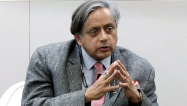 “മാവോയിസ്റ്റ് വെല്ലുവിളിയെ നേരിടാൻ കെൽപുണ്ടെന്ന് മോദി സർക്കാർ തെളിയിച്ചിരിക്കുന്നു”; വീണ്ടും പുകഴ്ത്തലുമായി തരൂർ