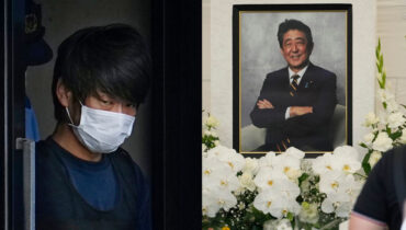 ജപ്പാൻ മുൻ പ്രധാനമന്ത്രി ഷിൻസോ ആബെയെ കൊലപ്പെടുത്തിയ കേസിൽ പ്രതിക്ക് ജീവപര്യന്തം തടവ്; വിധി കേൾക്കാൻ കോടതിക്ക് പുറത്ത് തടിച്ചുകൂടിയത് നൂറുകണക്കിനുപേർ