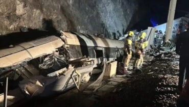 സ്പാനിഷ് റെയിൽവേയിലെ ഏറ്റവും വലിയ അപകടങ്ങളിലൊന്ന്; മരണ സംഖ്യ 39 ലേക്ക്, നേർരേഖയിലുള്ള ട്രാക്കിലുണ്ടായ അപകടം ‘അസ്വാഭാവികം’