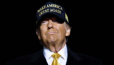 സുപ്രീം കോടതിയിൽ നിന്നും ട്രംപിന് കിട്ടിയ ‘അടി’ നേട്ടമായത് ഇന്ത്യക്കും ചൈനക്കും ബ്രസീലിനും; തിരിച്ചടി നേരിട്ടവരിൽ യുകെയും ഓസ്‌ട്രേലിയയും