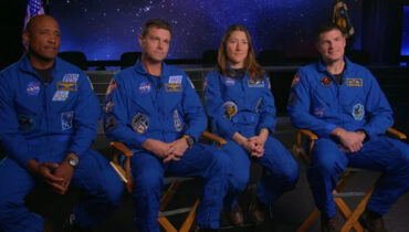 നാസയുടെ ആർട്ടെമിസ് II ദൌത്യം ഈ മാസം; ചന്ദ്രൻ്റ മറുവശത്തേക്ക് പറക്കാൻ തയ്യാറെടുക്കുന്ന ആ നാലുപേർ ഇവരാണ്