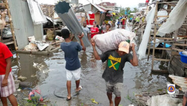 മഡഗാസ്കറിൽ നാശം വിതച്ച് ‘ഗെസാനി’ ചുഴലിക്കാറ്റ്; മരണം 31, നൂറുകണക്കിന് വീടുകൾ തകർന്നു, പലയിടങ്ങളിലും റെഡ് അലർട്ട്