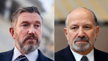 ട്രംപിന് ബുദ്ധിമുട്ടുകൾ ഉണ്ടാക്കാതെ സ്വയം മാറി നിൽക്കണം, കൊമേഴ്‌സ് സെക്രട്ടറിയുടെ രാജി ആവശ്യപ്പെട്ട് റിപ്പബ്ലിക്കൻ എംപി; എപ്സ്റ്റീൻ ബന്ധത്തിൽ രൂക്ഷപ്രതികരണം