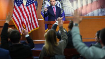 ഡിപ്പാർട്ട്‌മെന്‍റ് ഓഫ് ഹോംലാൻഡ് സെക്യൂരിറ്റി അടച്ചുപൂട്ടൽ ഭീഷണിയിൽ! ഇനി എല്ലാം റിപ്പബ്ലിക്കൻമാരെ ആശ്രയിച്ചിരിക്കുമെന്ന് ഹക്കിം ജെഫ്രിസ്