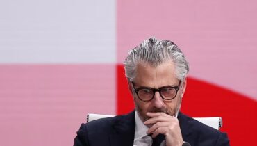 എപ്‌സ്റ്റീൻ ബന്ധം വിനയായി; ലോകപ്രശസ്ത ടാലന്റ് ഏജൻസി വിൽക്കാൻ കേസി വാസ്സർമാൻ, എന്നാൽ ഒളിമ്പിക്സ് പദവിയിൽ തുടരുമെന്ന് പ്രഖ്യാപനം