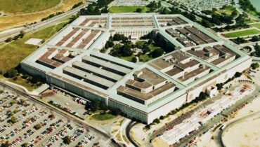 വെനസ്വേലൻ മുൻ പ്രസിഡന്റ് മഡുറോയെ പിടികൂടാൻ ‘ക്ലോഡ്’ എഐ; പെന്റഗണും ആന്ത്രോപ്പിക്കും തമ്മിൽ തർക്കം രൂക്ഷം, അവസരം മുതലാക്കാൻ മസ്കിൻ്റെ ഗ്രോക്’