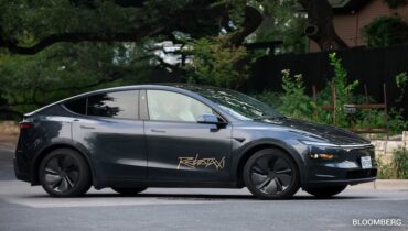 ടെസ്‌ലയുടെ ഡ്രൈവർരഹിത റോബോ ടാക്സികൾ, ഓസ്റ്റിനിൽ എട്ട് മാസത്തിനിടെ 14 അപകടങ്ങൾ; സുരക്ഷാ വെല്ലുവിളിയെന്ന് വിമർശനം