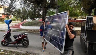 ട്രംപ് വരിഞ്ഞുമുറുക്കുമ്പോൾ ക്യൂബയ്ക്ക് കൈതാങ്ങുമായി കാനഡ; യുഎസ് എണ്ണ ഉപരോധത്തിൽ പ്രതിസന്ധി കടുക്കുന്നു