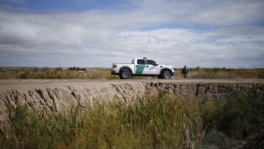 അതിർത്തിയിൽ സ്വന്തം ഡ്രോണിനെ വെടിവെച്ചിട്ട് അമേരിക്കൻ സൈന്യം; പരീക്ഷണം പാളി, ആർക്കും പരിക്കേറ്റിട്ടില്ലെന്ന് വിശദീകരണം