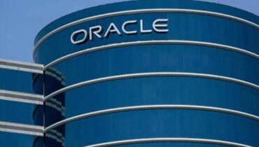 അമേരിക്കൻ ബഹുരാഷ്ട്ര കമ്പനിയായ ഒറാക്കിളിൽ കൂട്ടപ്പിരിച്ചുവിടൽ; എഐ ഡാറ്റാ സെൻ്ററുകൾ വിപുലീകരിക്കുന്നു