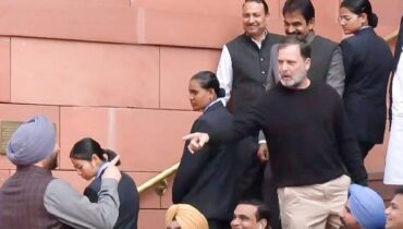 ‘ഹലോ വഞ്ചകൻ’ എന്ന് ബിട്ടുവിനെ വിളിച്ച് രാഹുൽ ഗാന്ധി,  ‘രാജ്യത്തിന്റെ ശത്രു’ എന്ന് മറുപടി, പാർലമെന്റ് വളപ്പിൽ അസാധാരണ വാക്പോര്