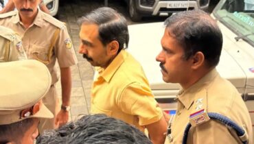 ശബരിമല സ്വർണ്ണക്കൊള്ള: മുഖ്യപ്രതി ഉണ്ണികൃഷ്ണൻ പോറ്റിക്ക് കട്ടിളപ്പാളി കേസിലും സ്വാഭാവിക ജാമ്യം; ജയിൽ മോചിതനാകും