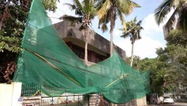 വ്യാജരേഖയുണ്ടാക്കി അമേരിക്കൻ മലയാളി വനിതയുടെ കവടിയാറിലെ വീടും സ്ഥലവും തട്ടിയെടുത്ത കേസ്; ശാസ്തമംഗലം സബ് രജിസ്ട്രാർ അറസ്റ്റിൽ