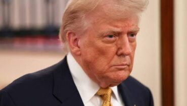 എപ്സ്റ്റീൻ ഫയലുകൾ: 2009 ലെ ‘ട്രംപ്’ വിഷയശീർഷകമുള്ള  ഇമെയിൽ റഡാക്റ്റ് ചെയ്തത് എന്തിന്?