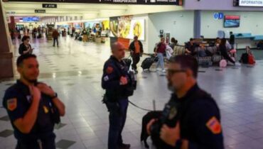 മെക്സിക്കൻ കാർട്ടൽ ഡ്രോൺ പ്രവർത്തനം; ടെക്സാസിലെ എൽ പാസോ വിമാനത്താവളത്തിന് മുകളിലെ വ്യോമപരിധി യുഎസ് താൽക്കാലികമായി അടച്ചു