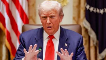 ‘പണം പോലൊരു ശക്തിയില്ല’; 200% തീരുവ ചുമത്തുമെന്ന ഭീഷണിയിൽ ഇന്ത്യ–പാക് യുദ്ധം തടഞ്ഞുവെന്ന് ട്രംപ്